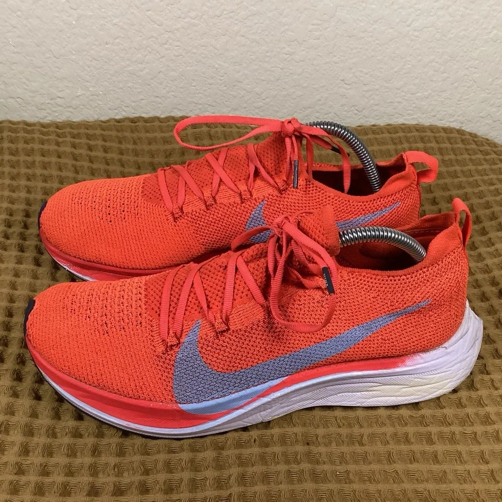 Nike Zoom Vaporfly 4% Flyknit Mens Sz 9 Red Crimson White Carbon Plate Running
